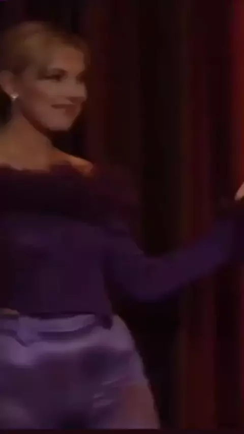 savvy suxx millie morgan love her feet