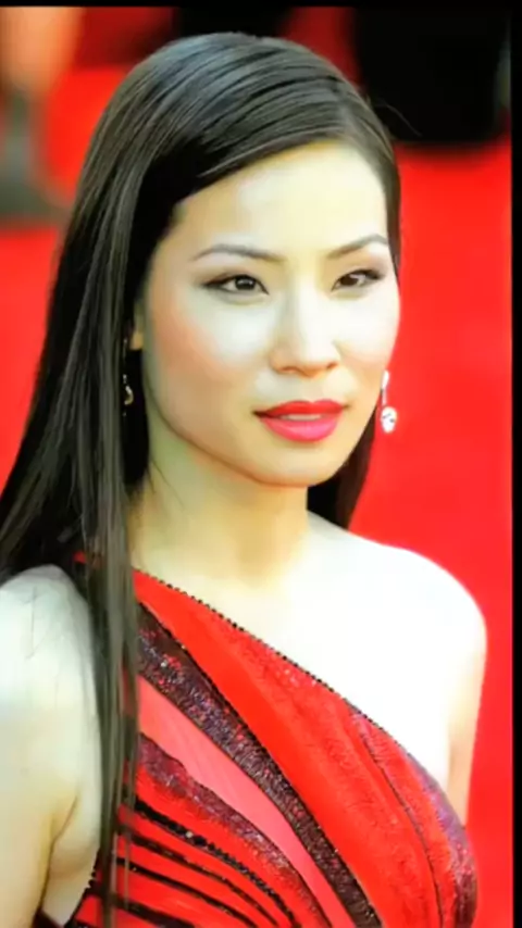 lucysmiley nude & lucy smiley modeling| Discover