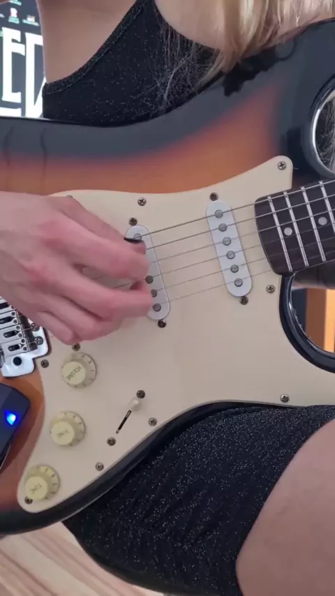 annika fox leaked & annika fox leaked scandalDisKwai