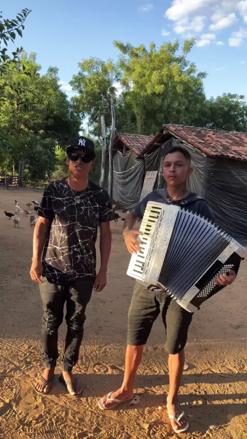 fui criado na campanha musica:de agora aqui na roç ...| Kwai