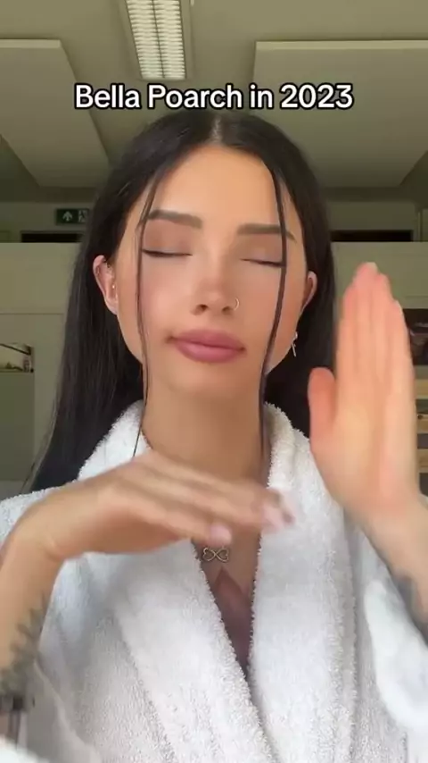 bella poarch half naked