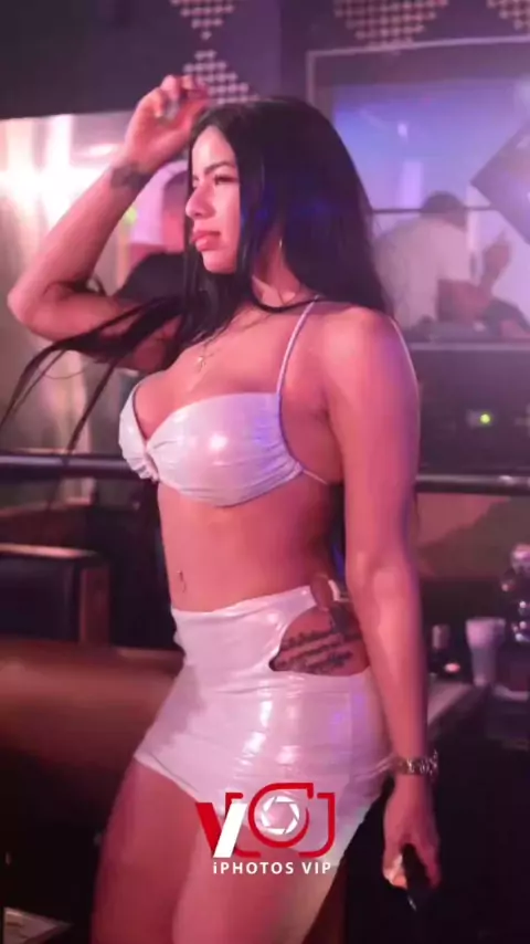 @holly_berrys_vip leaked photos | Discover