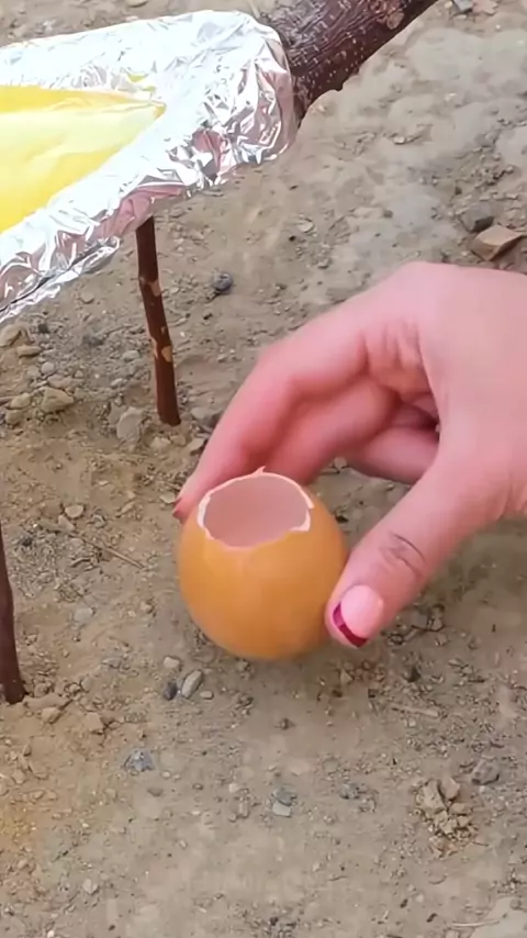 chloe surreal jak knife spy