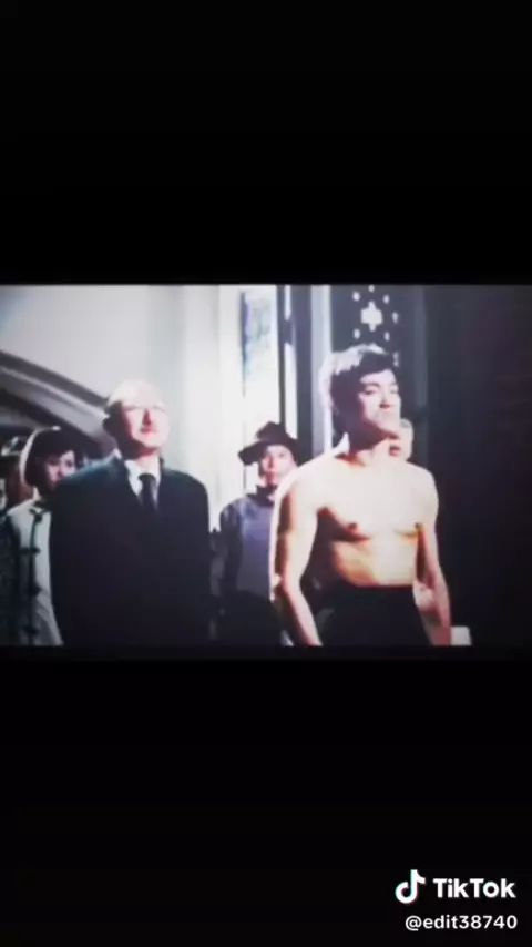 sling shot nipslip & boob slip on slingshot ride|| Kwai